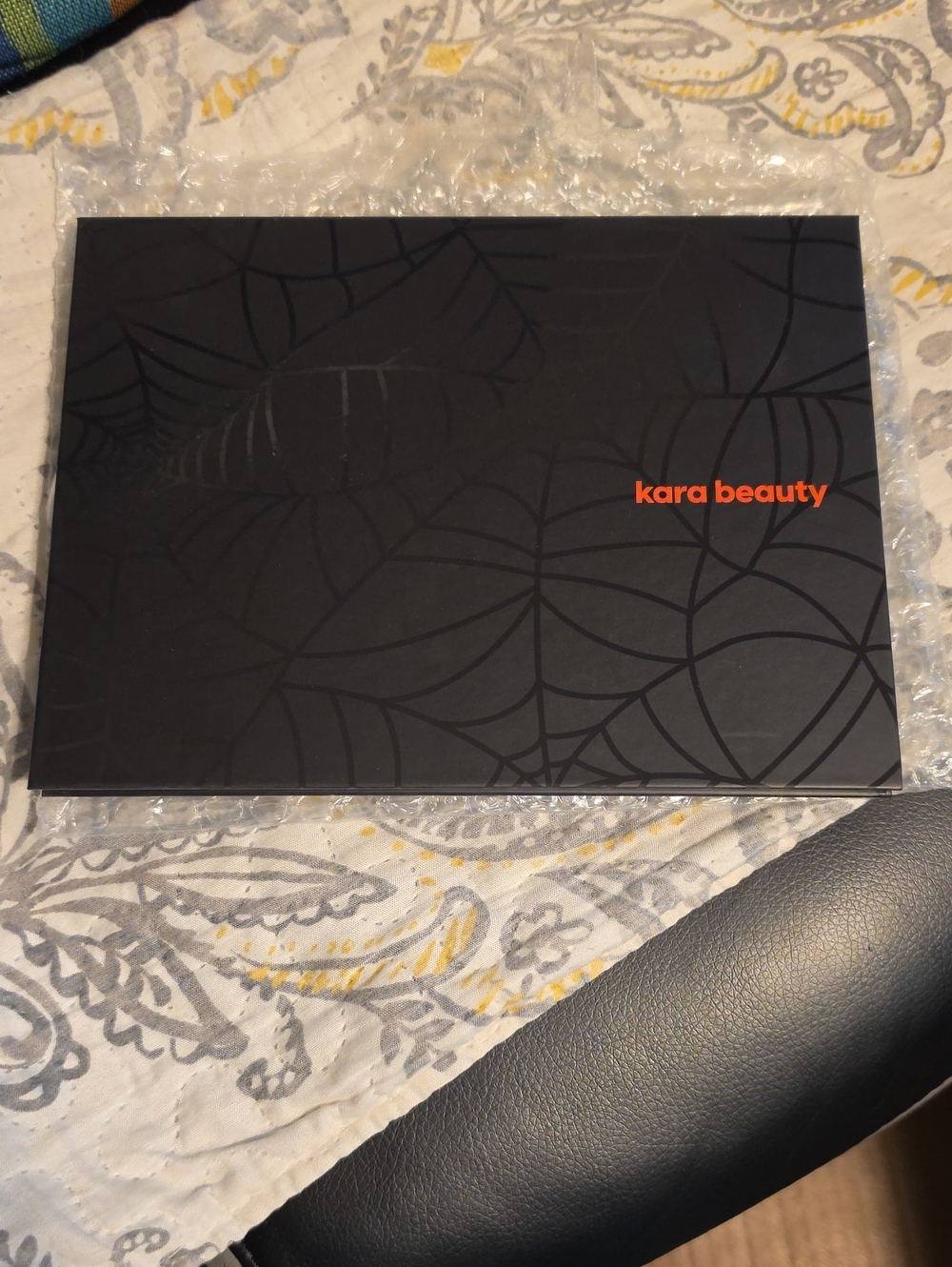 Kara Beauty On The Haunt Eye Palette